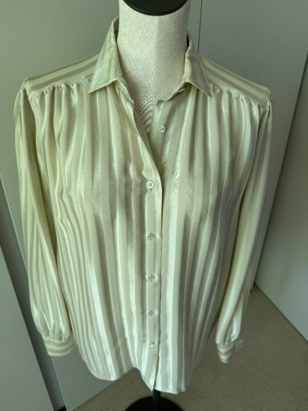 Vtg 80s Silk Tonal Striped Blouse w Contrast Button Holes- 6